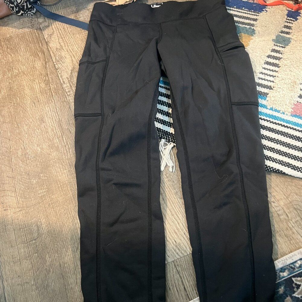 LL Bean small black leggings